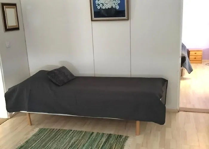 Sillanpaeaen Kartano 2*