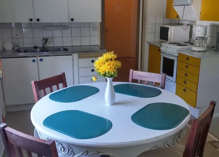 Sillanpaeaen Kartano